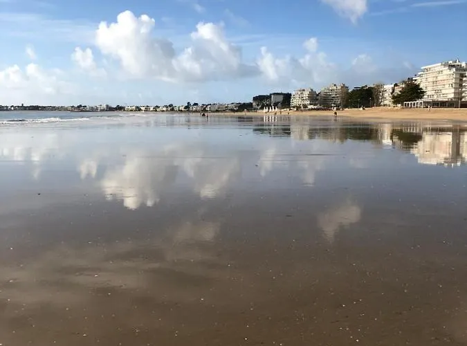 Dans La Colibri, * La Baule-Escoublac