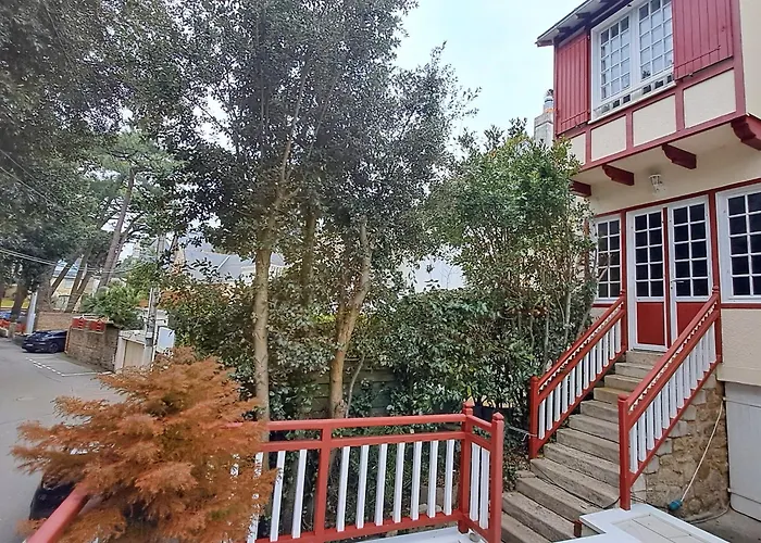 Dans La Colibri, La Baule